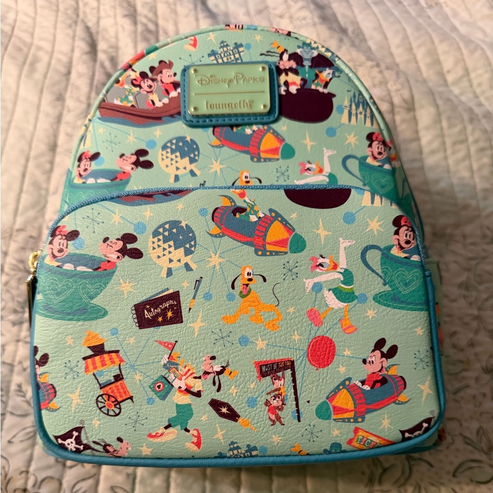 Disney Parks play in the parks 2024 backpack and matching large wallet.